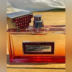 Judith Leiber Limited Edition Ruby Parfum